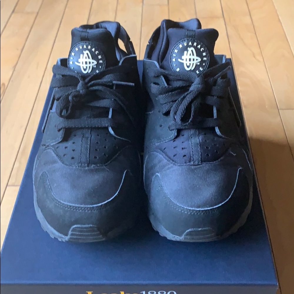 Men’s Nike Hurrache Sneakers